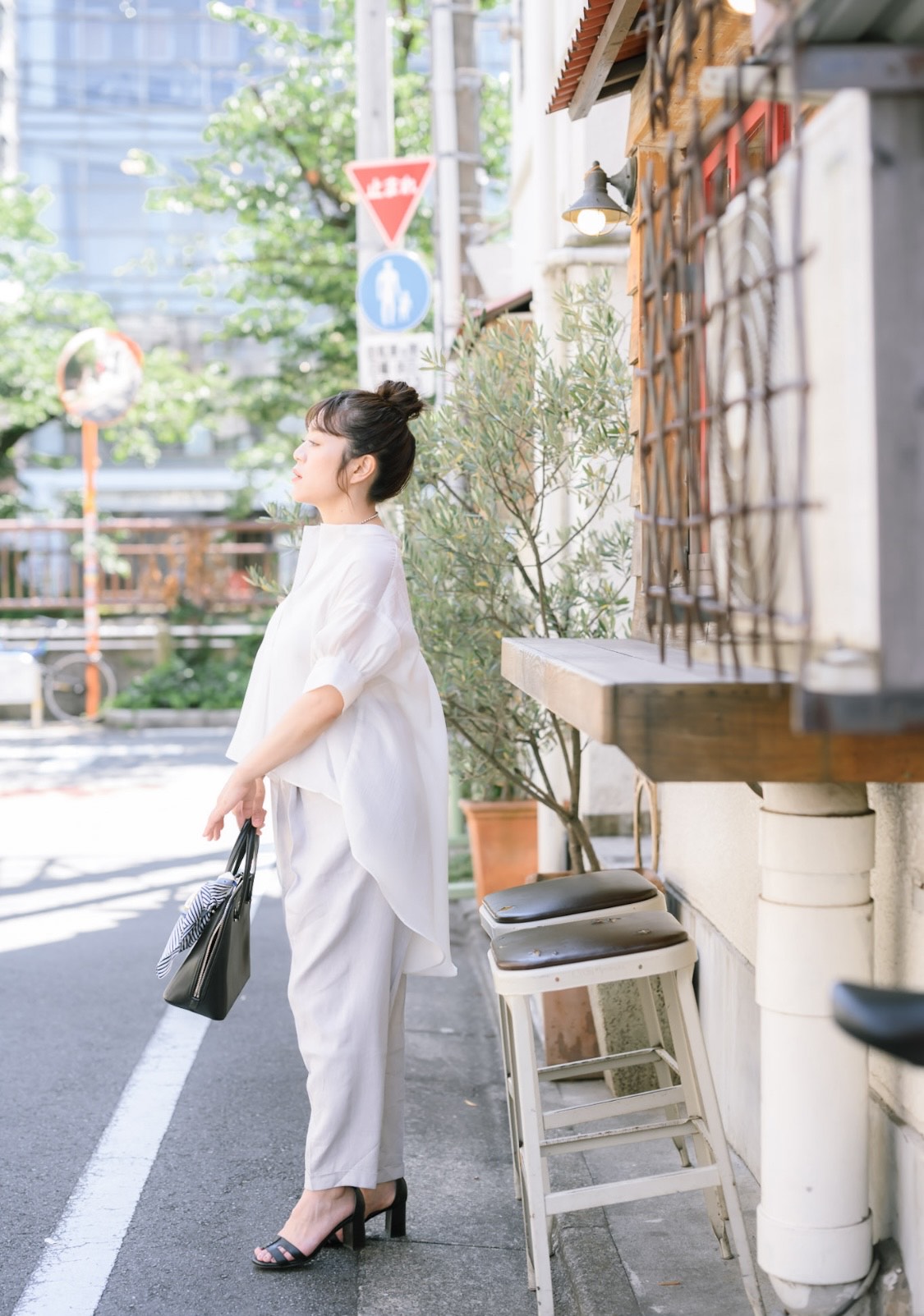 ヘリーボーンストライプ麻パンツ